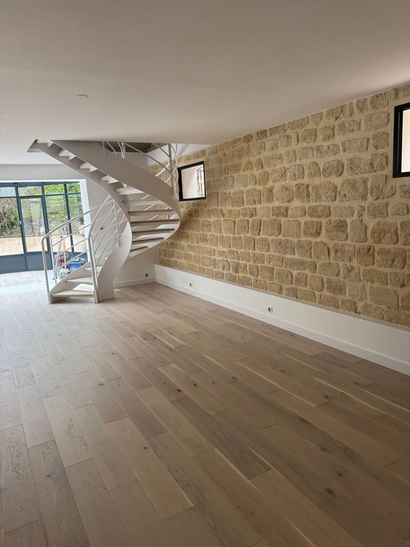 Escalier et mur en pierre, rénovation au Vésinet