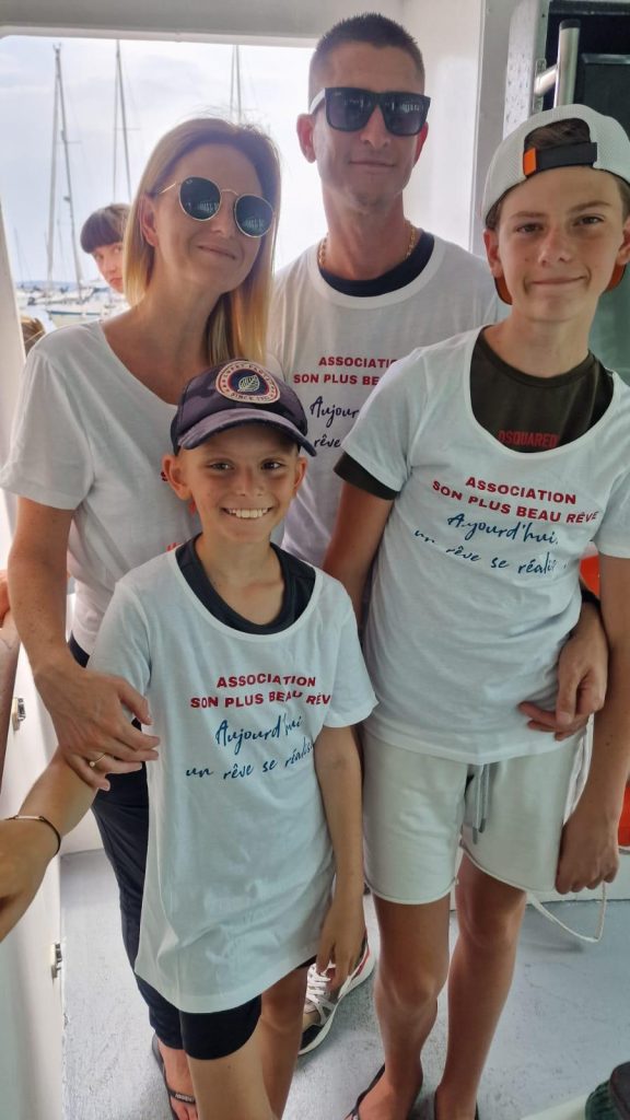 son-plus-beau-reve-clement-baleine-et-dauphin-dans-l-ocean-1